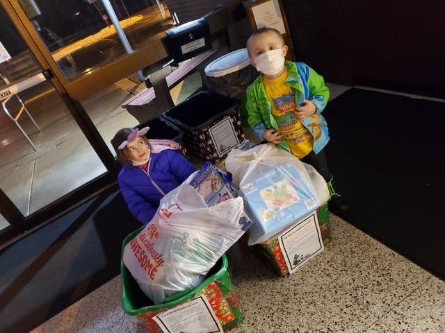 
			
				                                Lana Eiden, 7, left, and her brother, Alijah Seigle, 3, of Larksville, are shown with with bags filled with donated toys that will be distributed to children in need in the area.
                                 Submitted

			
		
